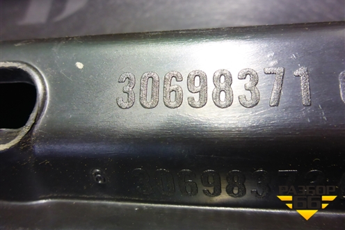 Накладка на порог наружная правая (30698371) для Volvo XC70 с 2000-2006г