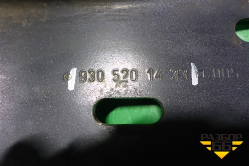 Кронштейн крепления подножки (левый к раме) (9305201433) для Mercedes Benz  TRUCK Axor 2 с 2004г