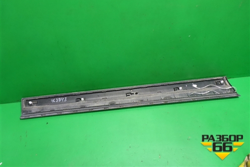 Накладка двери передней правой (до 2012г не крашеная) (8R0853960E) для Audi Q5 c 2008-2017г