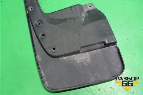 Брызговик передний правый (7662160180) для Toyota Land Cruiser Prado(150) с 2009г
