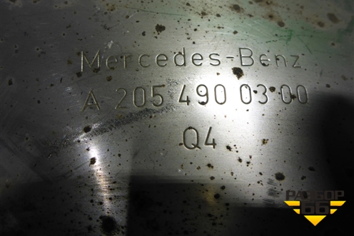 Насадка на глушитель (левая) (A2054900300) для Mercedes Benz C-Klass W205 с 2014г