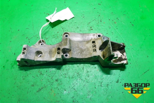 Кронштейн генератора (1.6л BFQ) (06A903143P) для Skoda Octavia (А4) с 1997-2011г