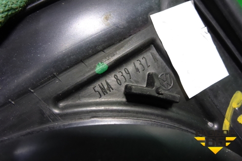 Уплотнитель стекла двери задней правой (5NA839432A) для Volkswagen Tiguan с 2016г (Тигуан)