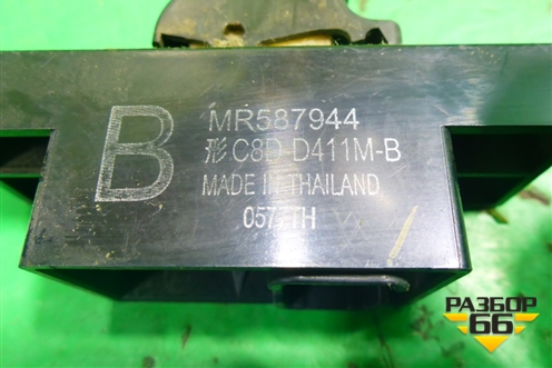 Кнопка стеклоподъёмника (MR587944) для Mitsubishi Colt с 2004г