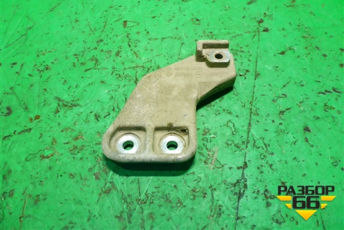 Кронштейн компрессора кондиционера (MR568991) для Mitsubishi Colt с 2004г