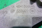 Кронштейн компрессора кондиционера (MR568991) для Mitsubishi Colt с 2004г