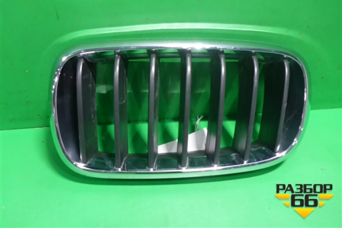 Решетка радиатора левая (7316075) для BMW X5 F15 с 2013г