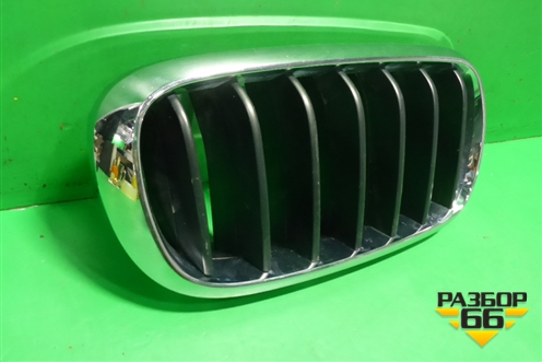 Решетка радиатора правая (7316076) для BMW X5 F15 с 2013г
