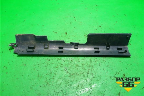 Накладка порога внутренняя правая (MR951652ZZ) для Mitsubishi Colt с 2004г
