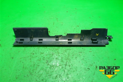 Накладка порога внутренняя переднего левого (MR951651ZZ) для Mitsubishi Colt с 2004г