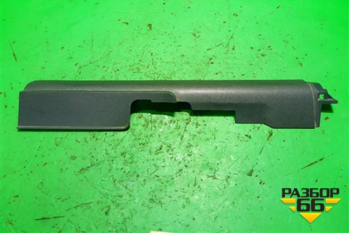 Накладка порога внутренняя переднего левого (MR951651ZZ) для Mitsubishi Colt с 2004г