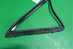 Уплотнитель стекла двери задней правой (форточка)_ (5818833060) для Toyota Camry V50 с 2011-2018г