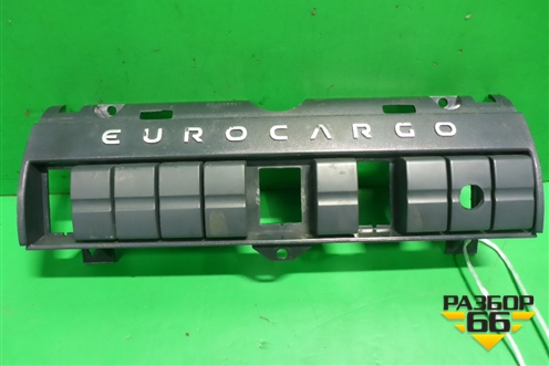Накладка на торпедо  (рамка под кнопки) (504236657) для Iveco  EuroCargo III 2008г