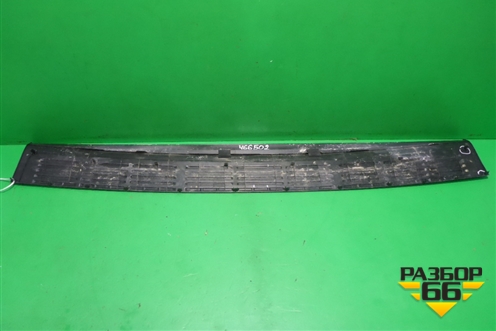 Накладка заднего бампера (до 2012г) (5216260040) для Toyota Land Cruiser (200) с 2008г