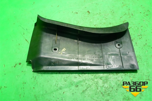 Обшивка багажника правая (передняя) (MR444240) для Mitsubishi Lancer-9  с 2003-2008г