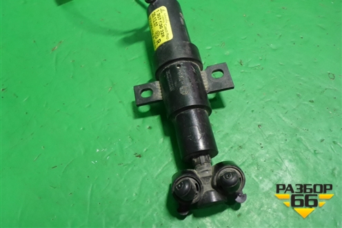 Форсунка омывателя фары правая (3C0955104A) для Volkswagen Passat (B6) с 2005-2010г