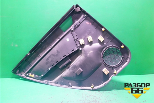 Обшивка двери задней правой под электрику (833201C021) для Hyundai Getz с 2002г