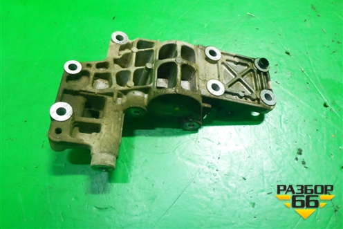 Кронштейн генератора (2.4л 4B12) (04891592AA) для Peugeot 4007 с 2008г