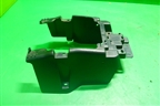 Кронштейн консоли (8011A137) для Peugeot 4007 с 2008г