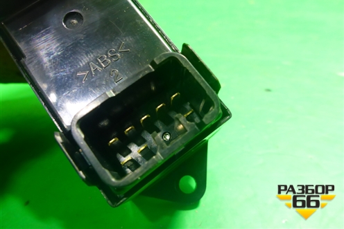 Кнопка стеклоподъёмника (задняя правая) (8608A062) для Peugeot 4007 с 2008г