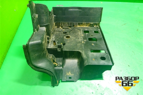 Площадка под аккумулятор (правая) для Land Rover Range Rover Sport с 2005-2012г