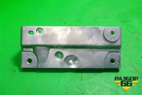 Кронштейн (консоли) (FHC500090) для Land Rover Range Rover Sport с 2005-2012г