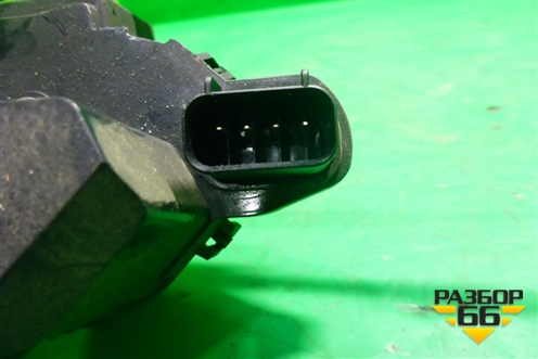 Замок двери задней правой (8X2A26412AC) для Land Rover Range Rover Sport с 2005-2012г