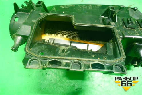 Корпус воздушного фильтра (1.8л) (A2710901501) для Mercedes Benz E-Klass C207 (купе) с 2009г