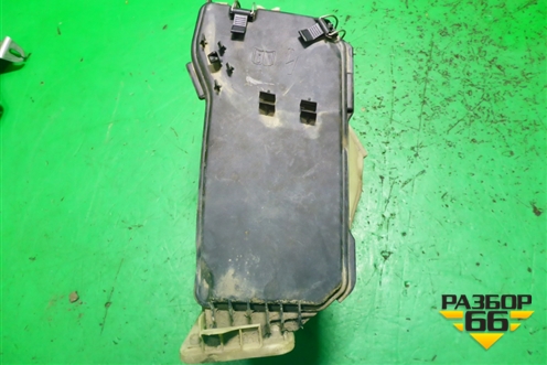 Корпус блока предохранителей (A2075400024) для Mercedes Benz E-Klass C207 (купе) с 2009г
