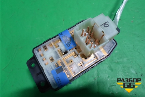 Переключатель регулировки зеркал (93573C90004X) для Hyundai Creta с 2016г