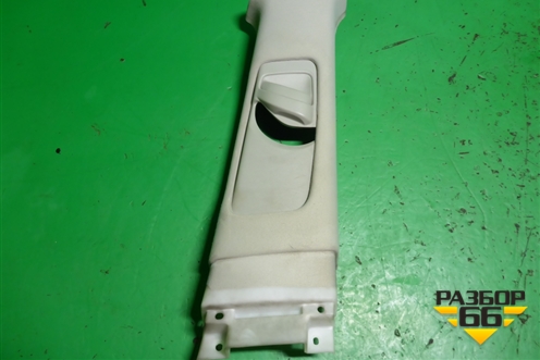 Обшивка стойки центральная верхняя правая (6241105030) для Toyota Avensis с 2003-2009г