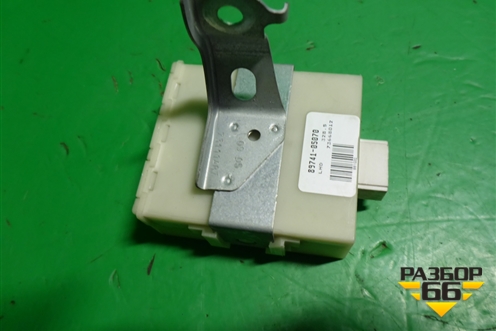 Блок электронный (8974105070) для Toyota Avensis с 2003-2009г