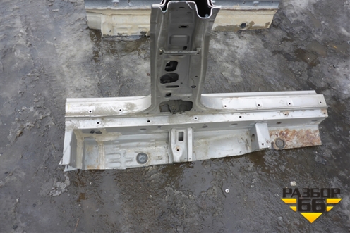 Порог со стойкой левый для Toyota Camry CV3 с 2001-2006г