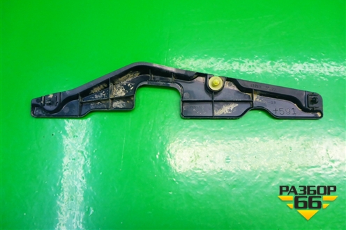 Дефлектор радиатора правый (5329333020) для Toyota Camry CV3 с 2001-2006г