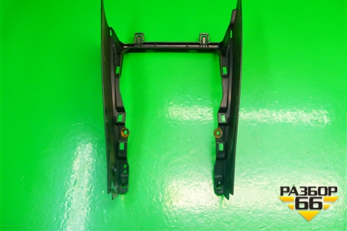 Накладка внутренняя (на центральную консоль) (5881133070) для Toyota Camry CV3 с 2001-2006г