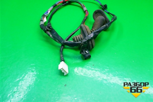Проводка двери задней правой (8215333210) для Toyota Camry CV3 с 2001-2006г