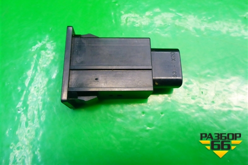 Кнопка (TRC OFF) для Toyota Camry CV3 с 2001-2006г