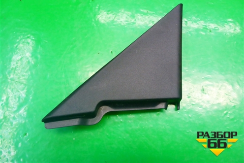 Накладка двери передней правой уголок (6749133090) для Toyota Camry CV3 с 2001-2006г