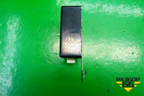 Блок электронный (управления дверьми) (8974133340) для Toyota Camry CV3 с 2001-2006г