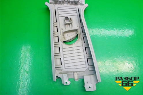 Обшивка стойки центральная верхняя правая (1P0867244) для Seat Leon с 2005-2013г