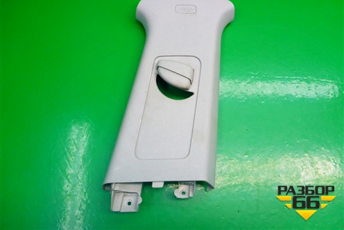 Обшивка стойки центральная верхняя правая (1P0867244) для Seat Leon с 2005-2013г