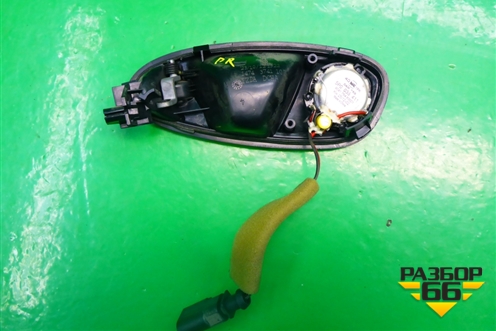 Ручка внутренняя двери передней правой (5P0837114B) для Seat Leon с 2005-2013г