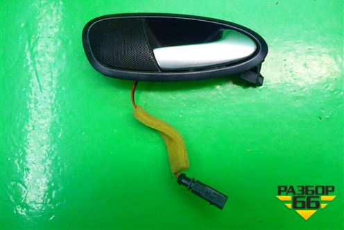 Ручка внутренняя двери передней правой (5P0837114B) для Seat Leon с 2005-2013г
