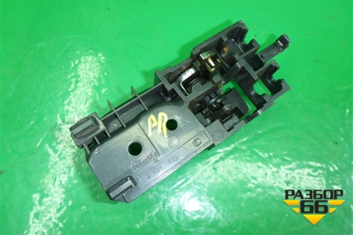 Ручка внутренняя двери передней правой для Toyota Avensis с 2003-2009г