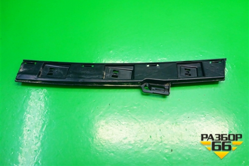 Кронштейн (накладки порога левого задний) (51777268077) для BMW 1-серия F20/F21 с 2011г