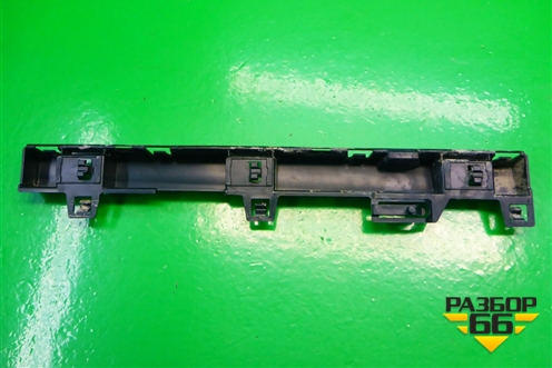 Кронштейн (накладки порога левого передний) (51777268073) для BMW 1-серия F20/F21 с 2011г