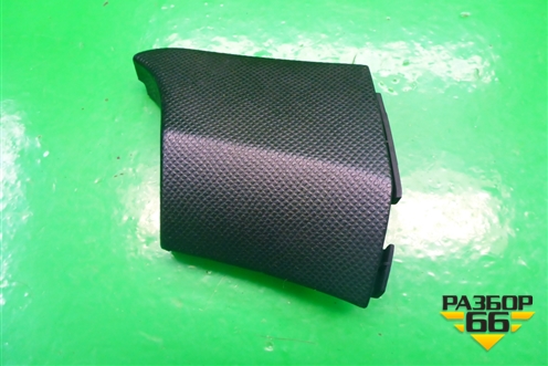 Накладка на торпедо (правая) (554460D020) для Toyota Yaris с 2005-2011г