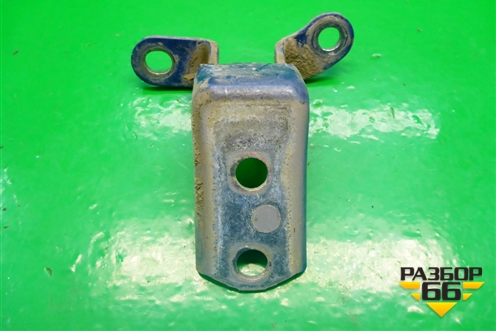 Петля двери задней правой нижняя для Toyota Yaris с 2005-2011г