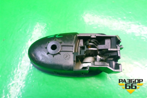 Ручка внутренняя двери задней левой (692060D100) для Toyota Yaris с 2005-2011г