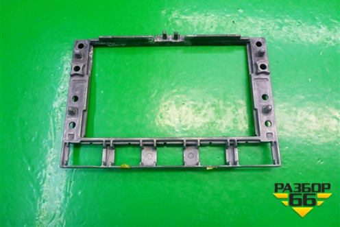 Рамка магнитолы (7L6857318) для Volkswagen Touareg c 2002-2010г